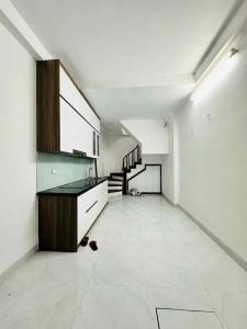 Bán nhà Đường Láng, phân lô Chùa Láng 2 mặt thoáng, lõi Đống Đa, 18m2, 5.7 tỷ